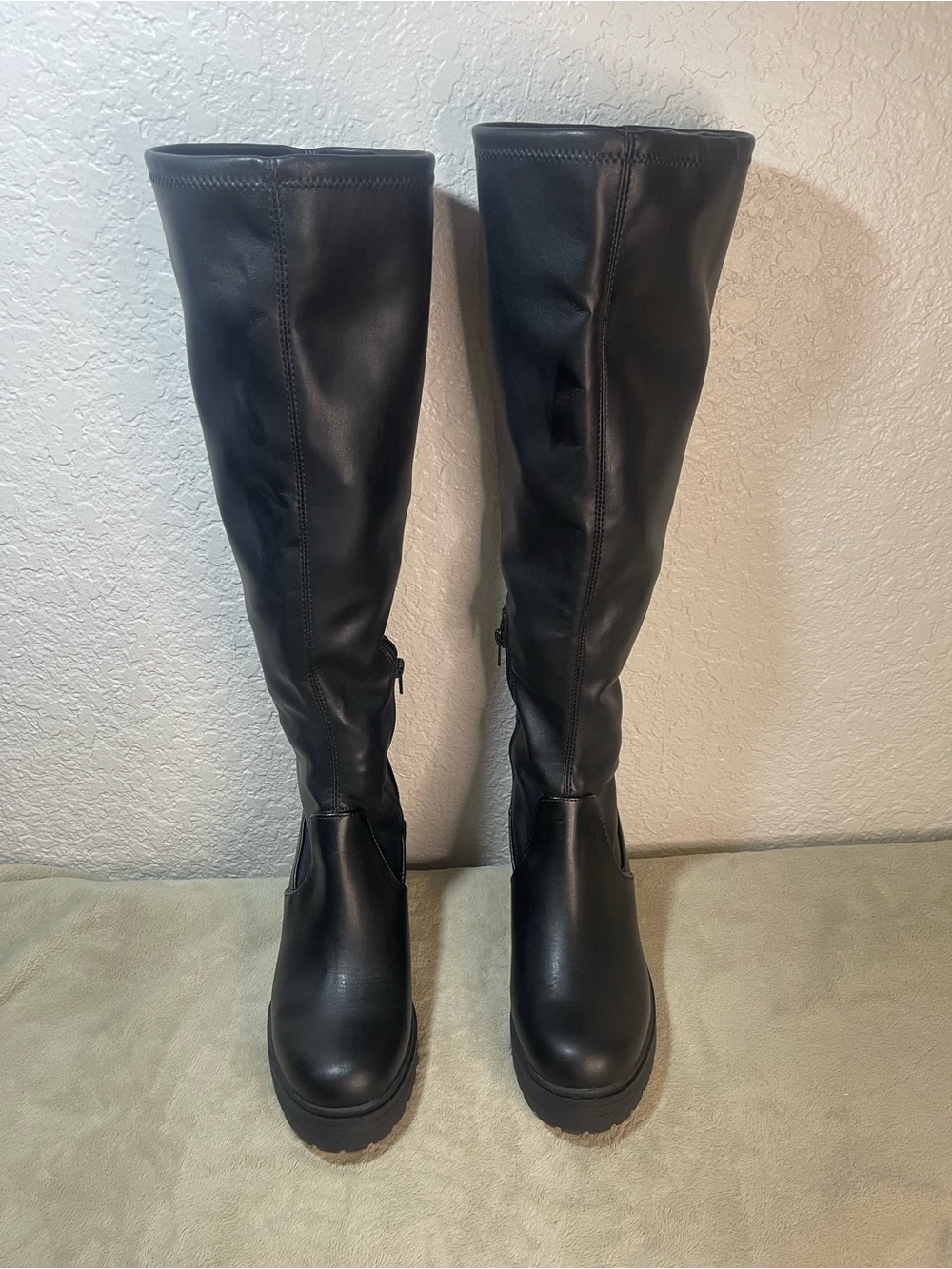 Tall Black Over-the-Knee Platform Boots - Sleek Women's platform Style
